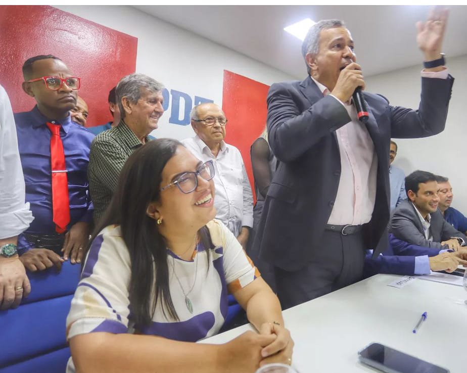 Capa: Encontro do PDT em Salvador confirma Ana Paula Matos como vice-prefeita de Bruno Reis na disputa à reeleição