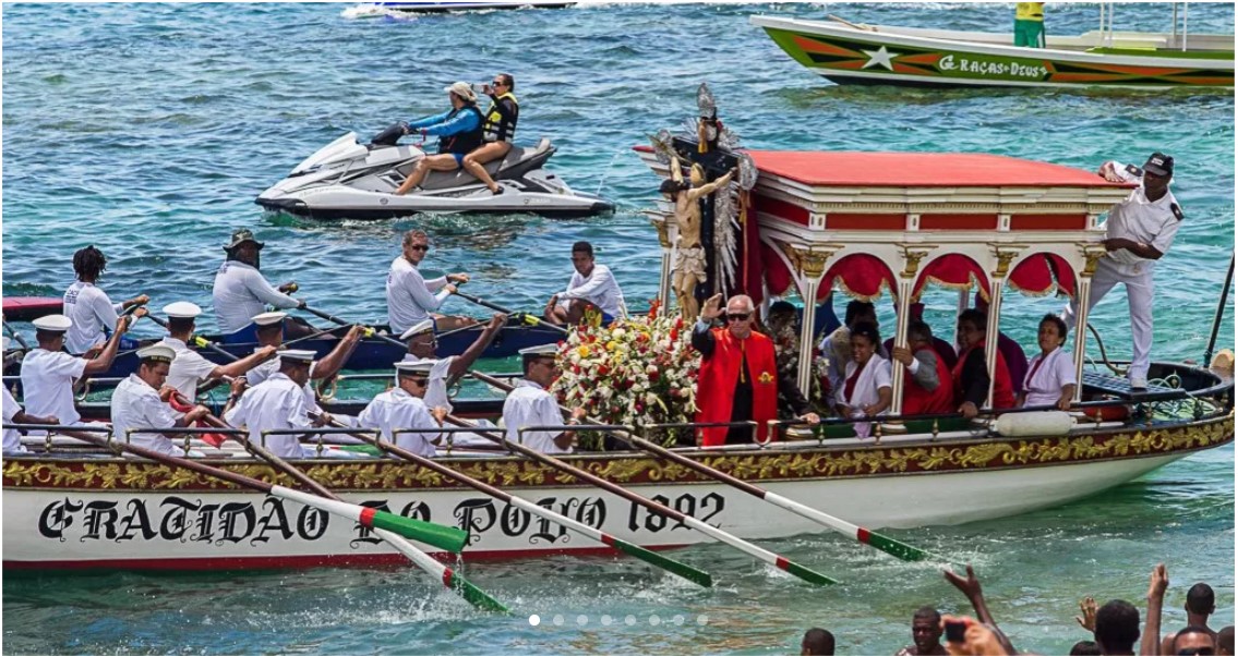 Capa: Procissão ao Senhor Bom Jesus dos Navegantes abre calendário de festas populares da Bahia