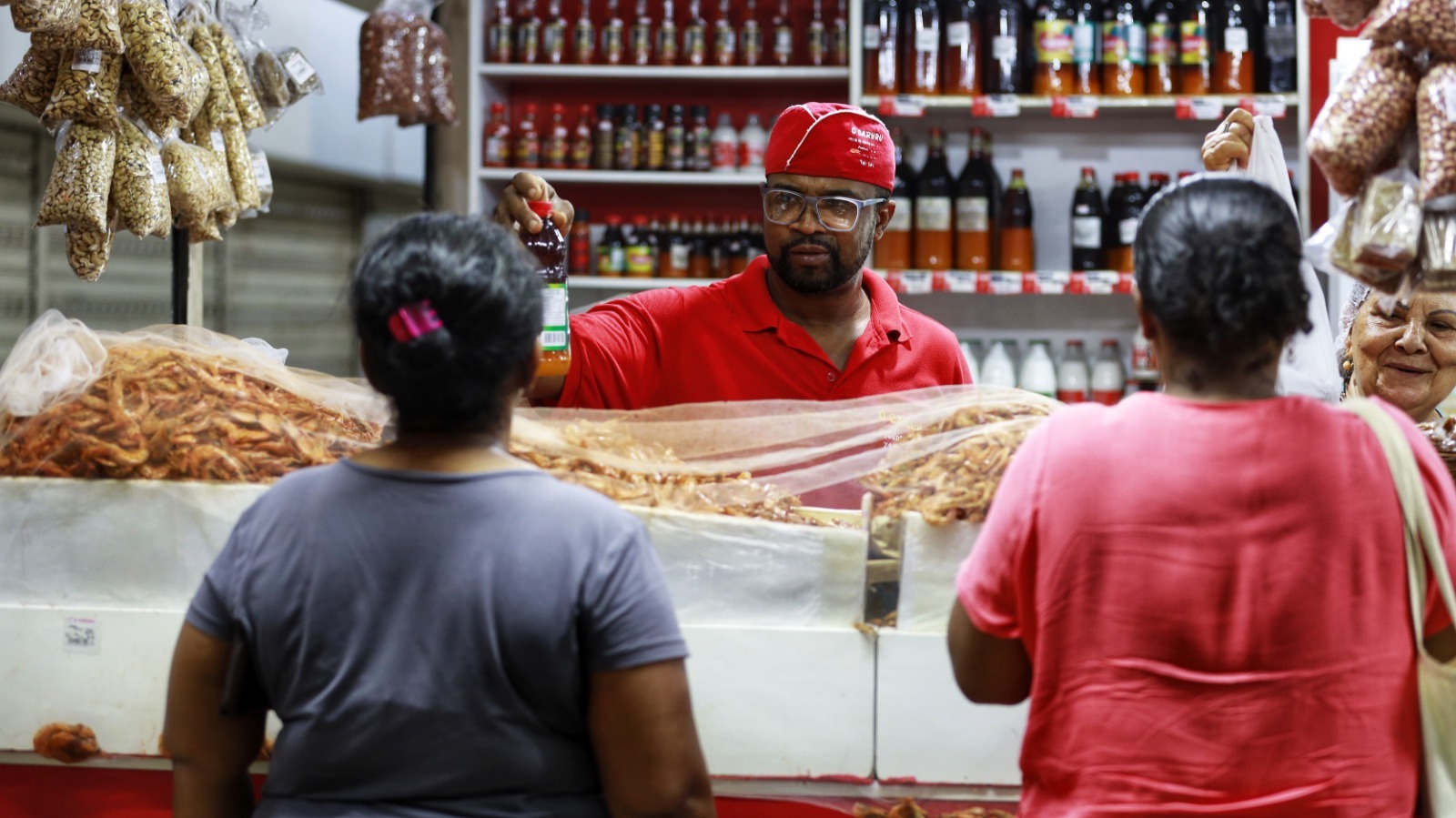 Capa: Mercado do Rio Vermelho tem aumento nas vendas com a chegada da Semana Santa