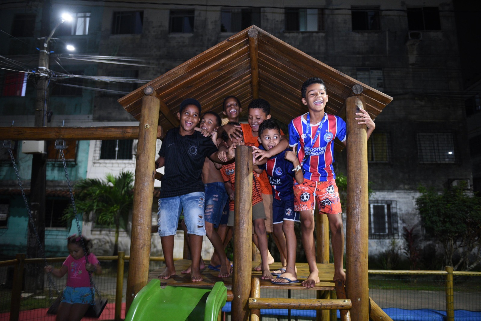 Capa: Prefeitura entrega quatro novos equipamentos de lazer e convivência em Pau da Lima