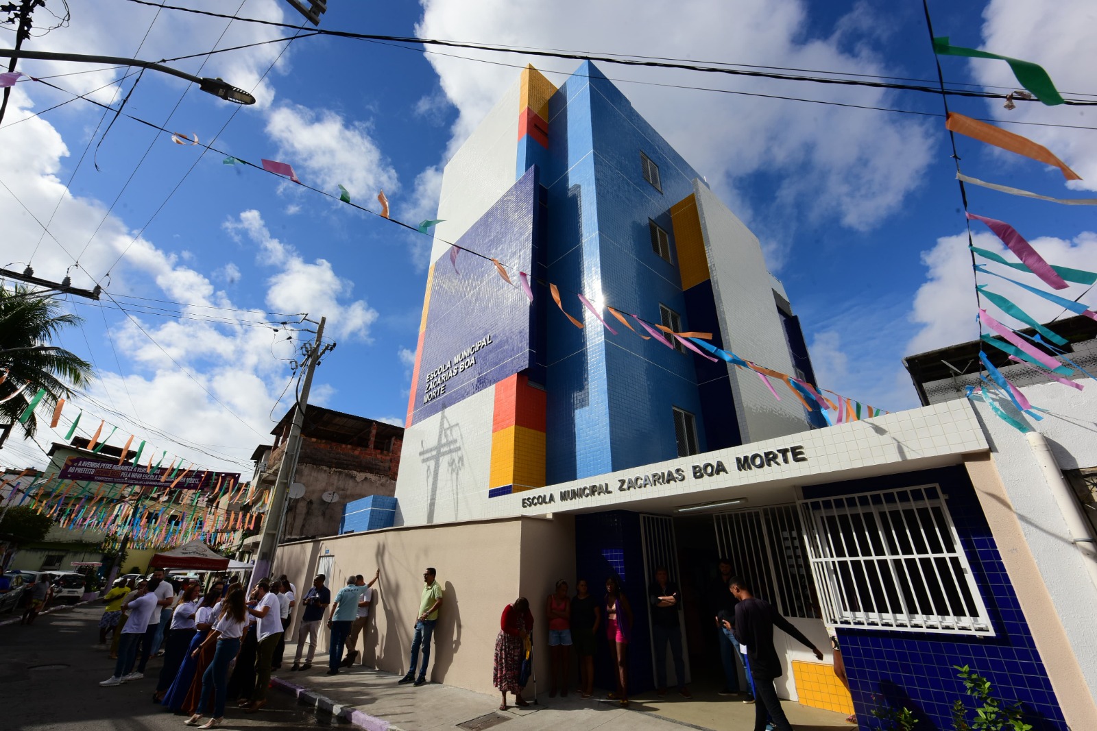 Capa: Escola no Pero Vaz tem capacidade dobrada pela Prefeitura de Salvador