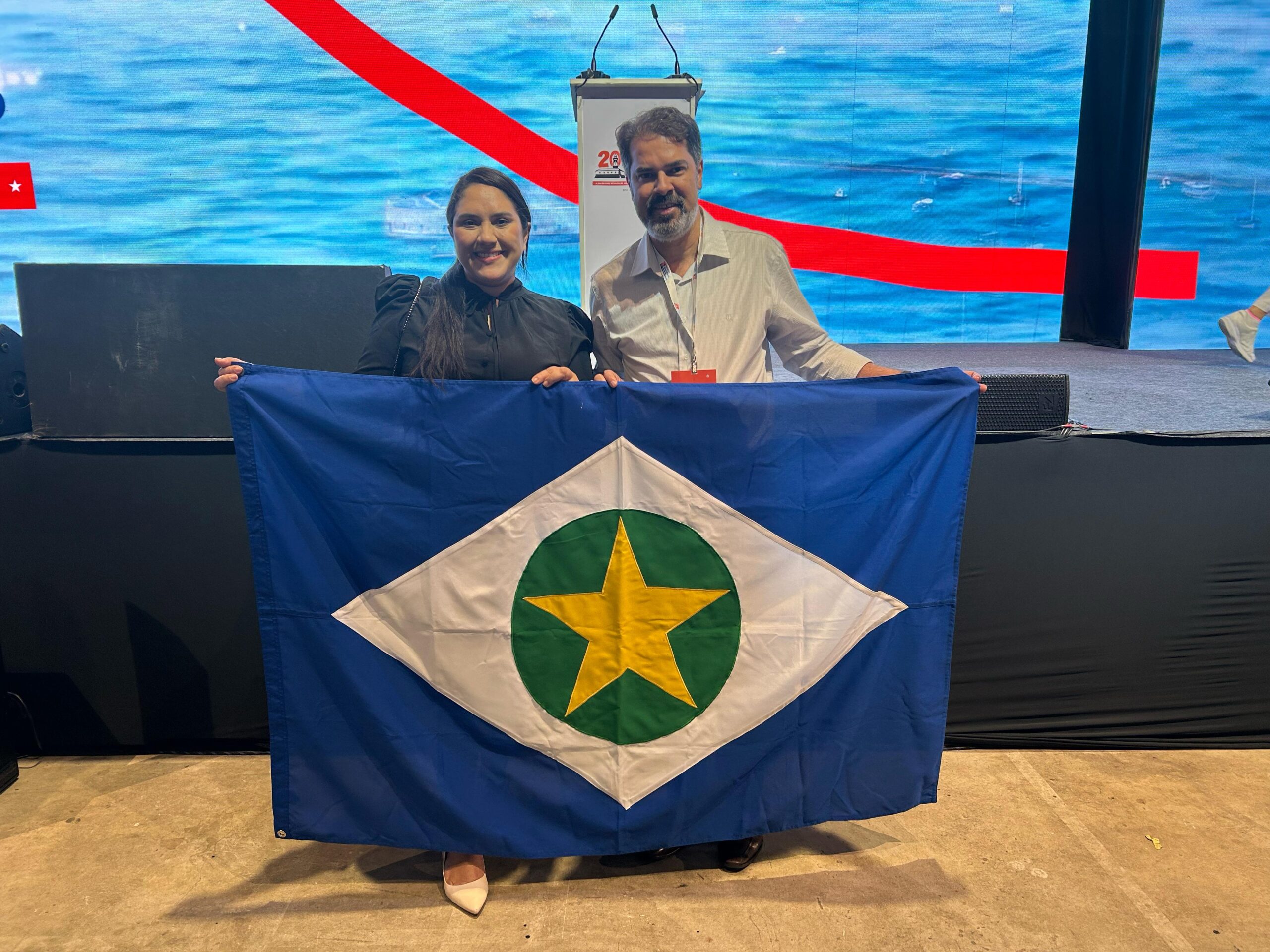 Capa: Vice-prefeita e secretária de Educação representa Poconé (MT) no 20º Fórum Nacional da Undime em Salvador