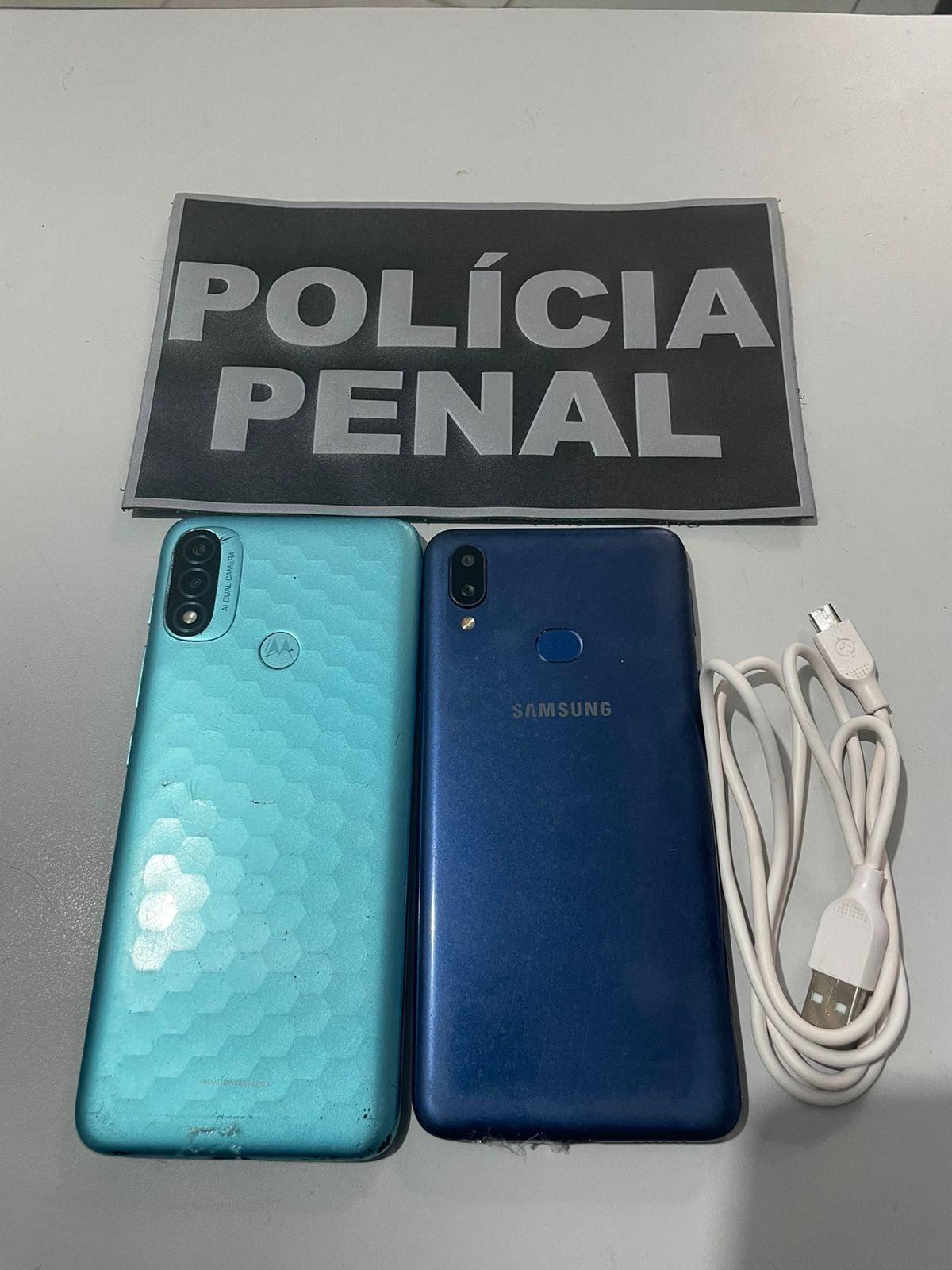 Capa: Mãe de detento é presa ao tenta entrar em presídio com celulares na bolsa