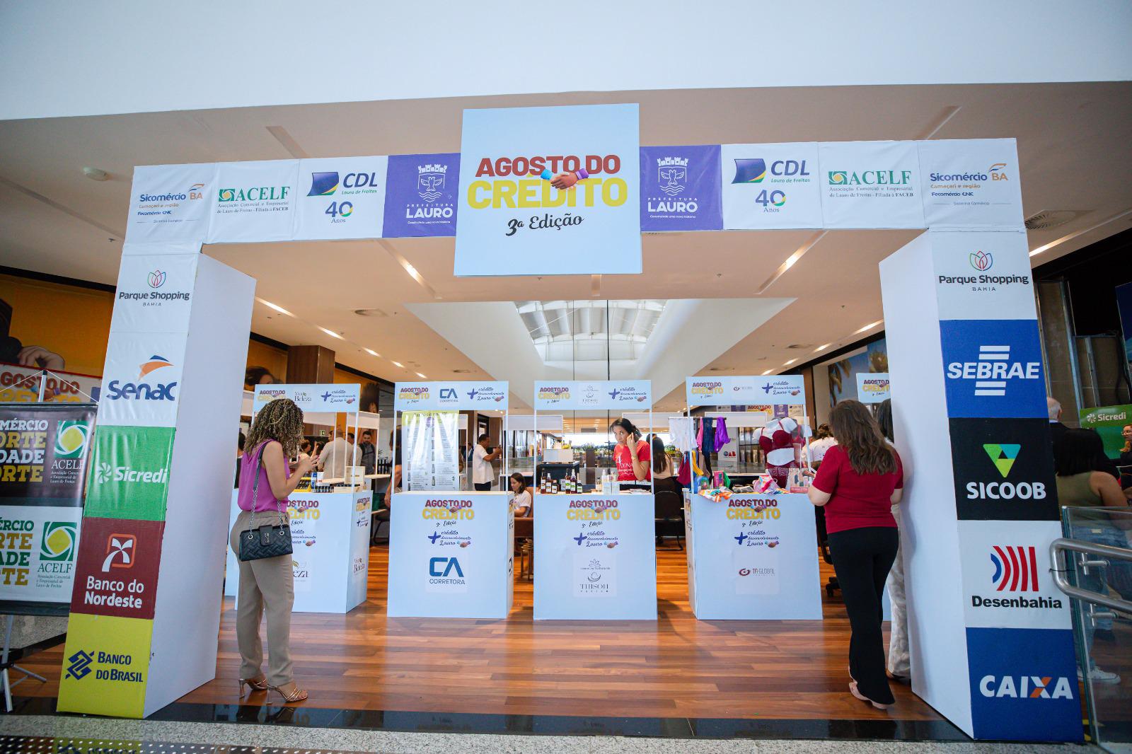 Capa: Agosto do Crédito acontece até sexta-feira em Lauro de Freitas
