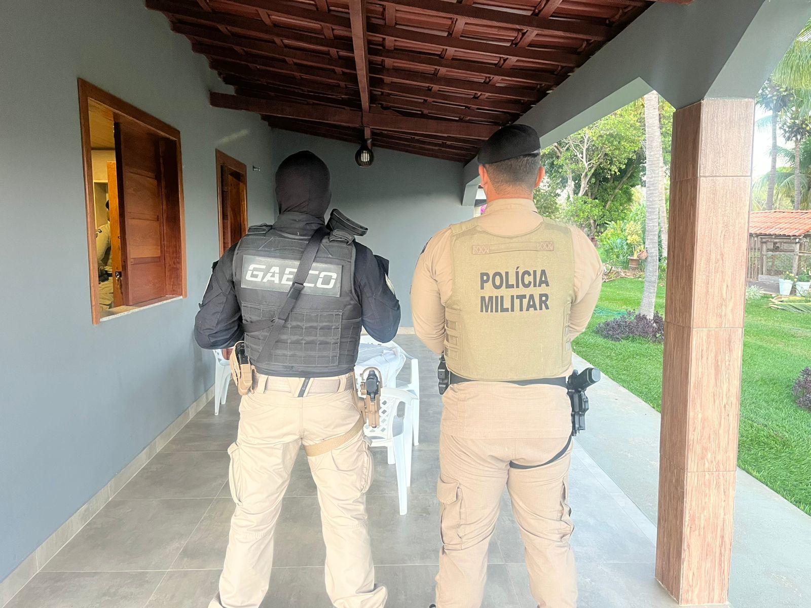 Capa: Tenente-coronel da PMBA é preso por encobrir ações de milícia no oeste do estado