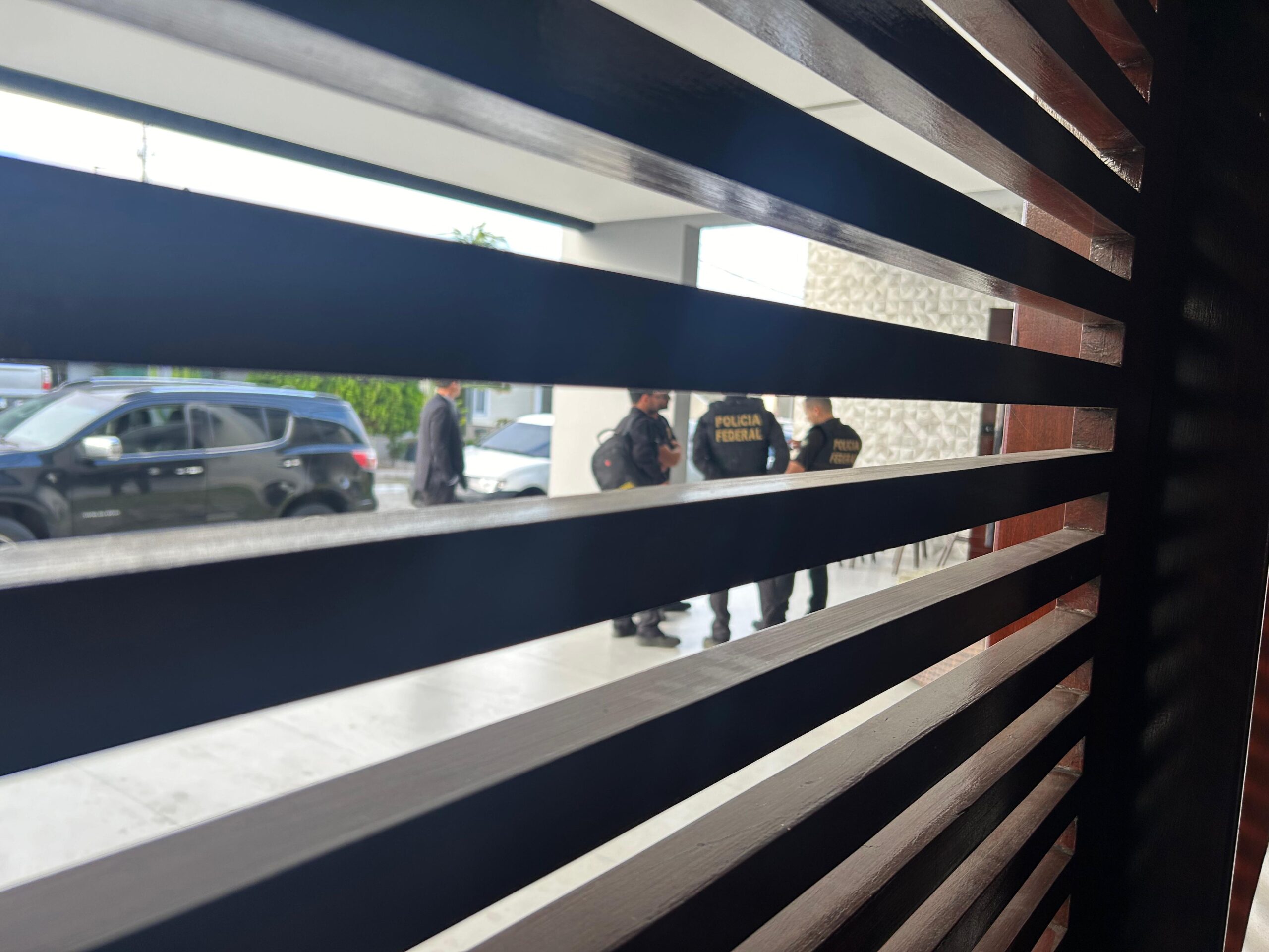 Capa: Operação é deflagrada contra organização criminosa liderada por deputado estadual