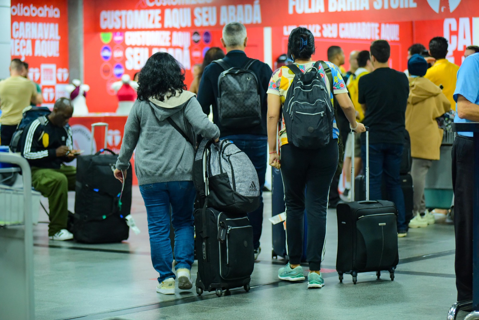 Capa: Salvador prevê aumento de quase 70% no número de turistas estrangeiros em novembro