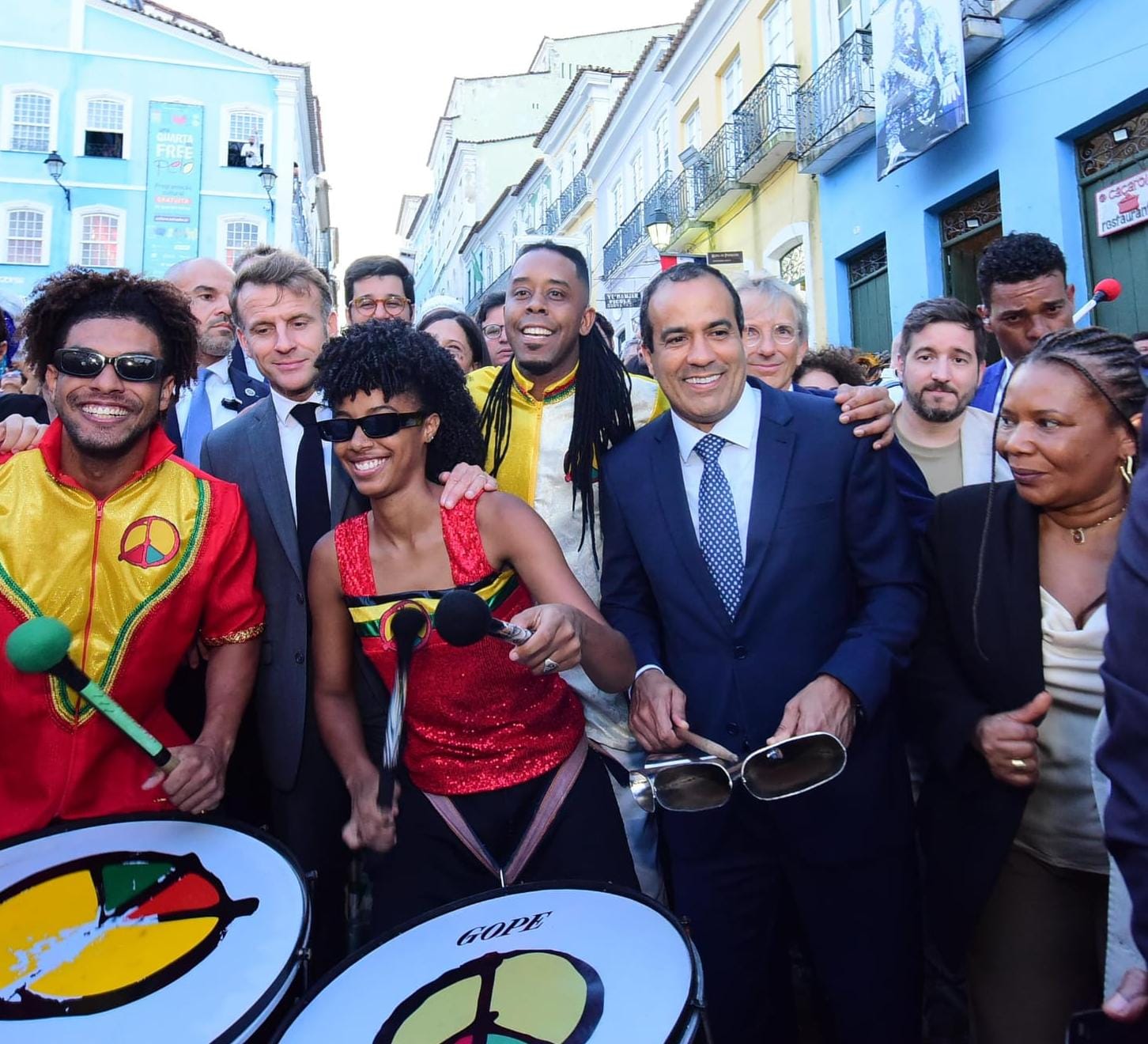 Capa: Prefeito de Salvador recepciona presidente francês, Emmanuel Macron, e participa do Festival Nosso Futuro França-Brasil