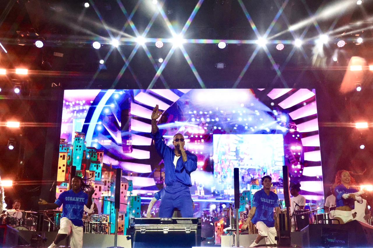 Capa: “Faz o L e não confunda”, dispara Léo Santana no Festival Virada Salvador