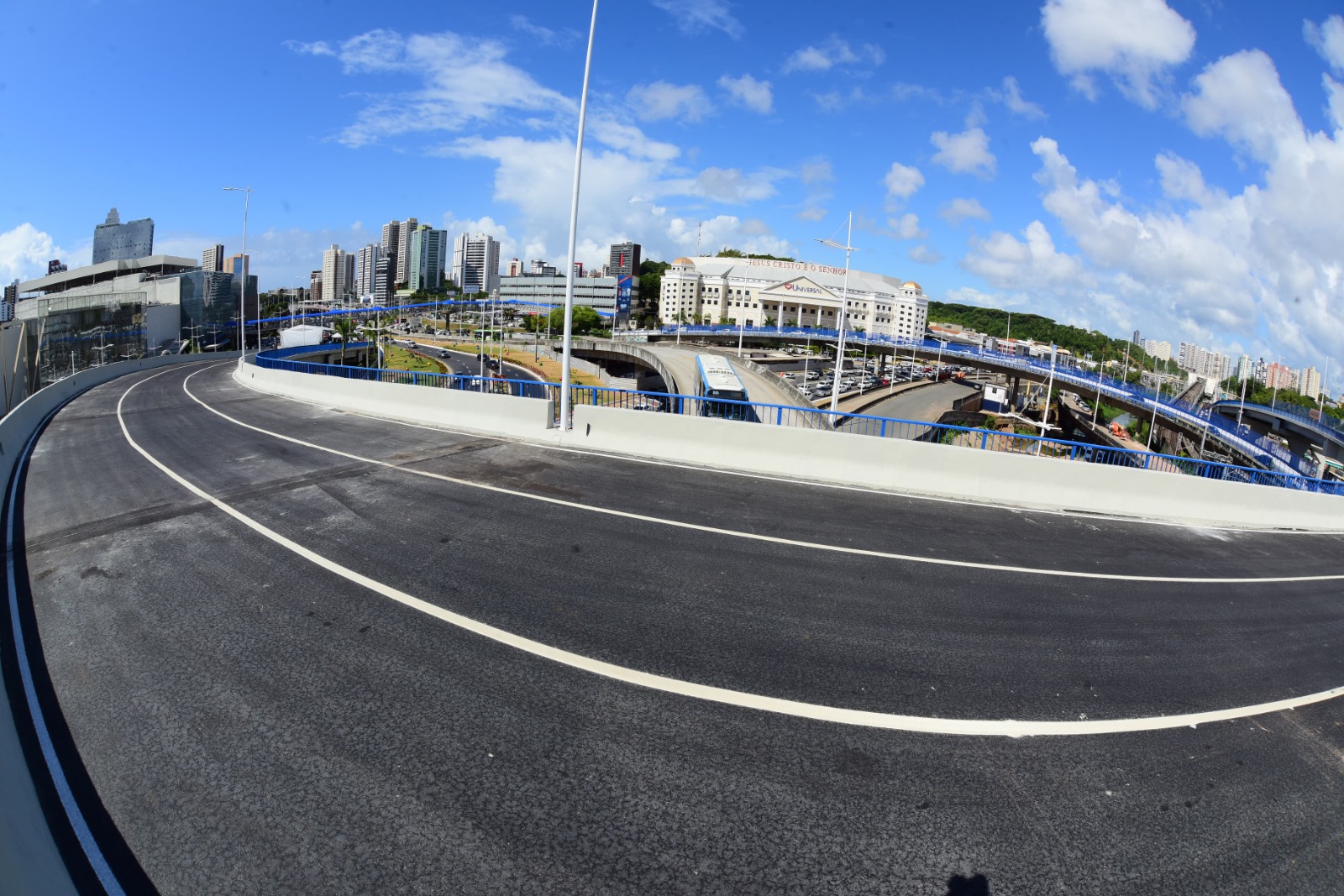 Capa: Prefeitura de Salvador entrega viaduto que liga Av. ACM ao Acesso Norte