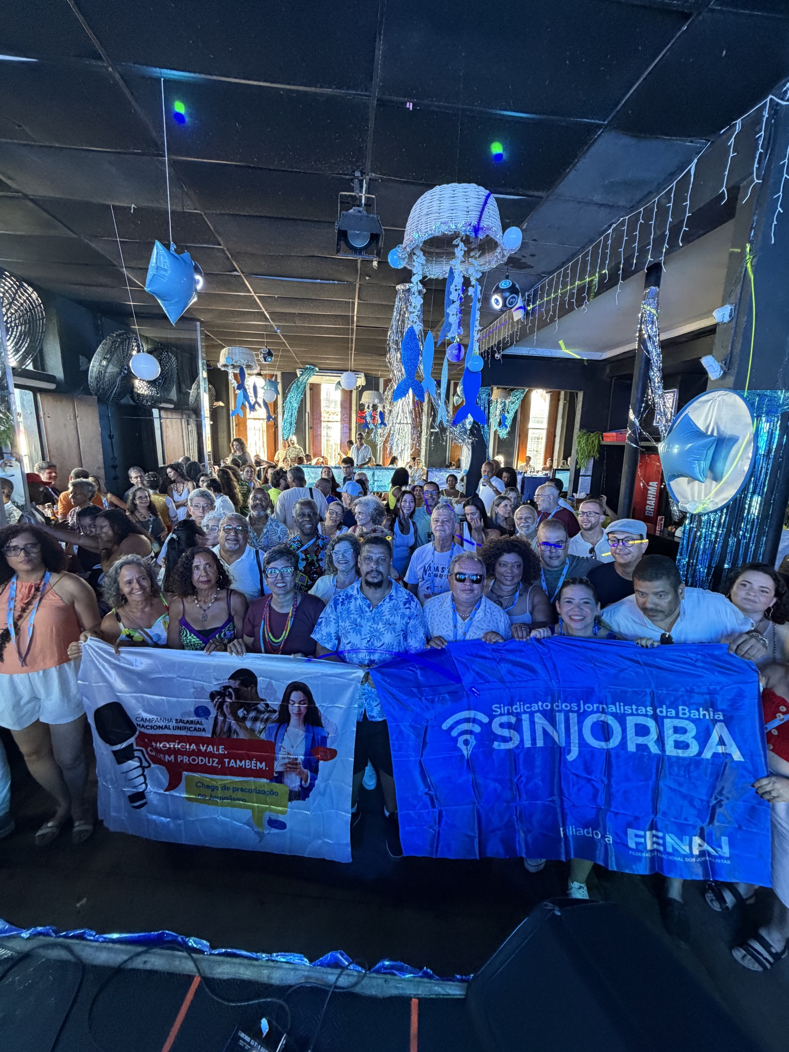 Capa: Feijoada.Com reúne gerações do jornalismo e lideranças políticas em clima de pré-carnaval