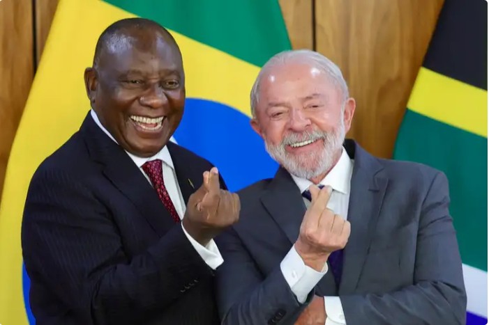 Capa: Lula: Brasil e África do Sul devem focar em autonomia para autodefesa