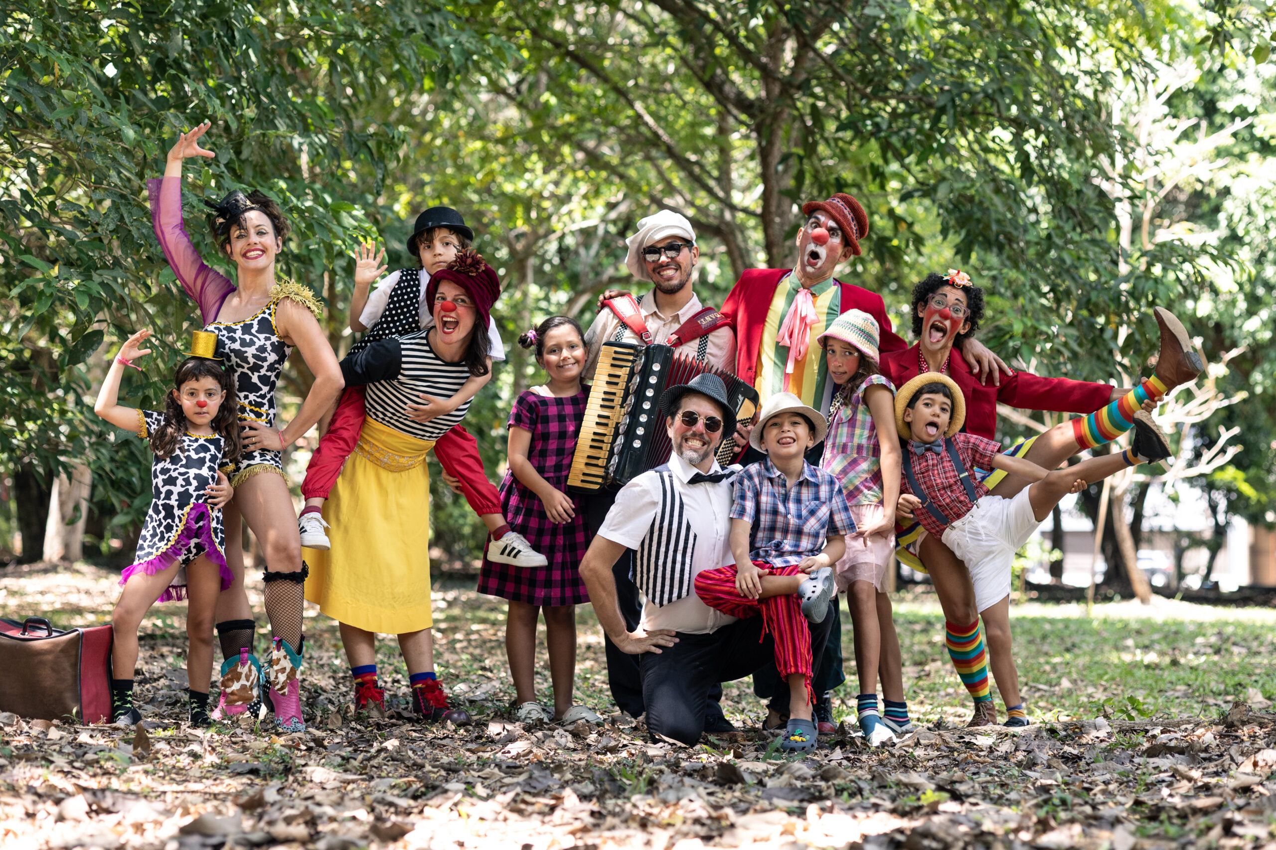 Capa: Nariz de Cogumelo celebra o mês do circo com programação gratuita para a família neste domingo 