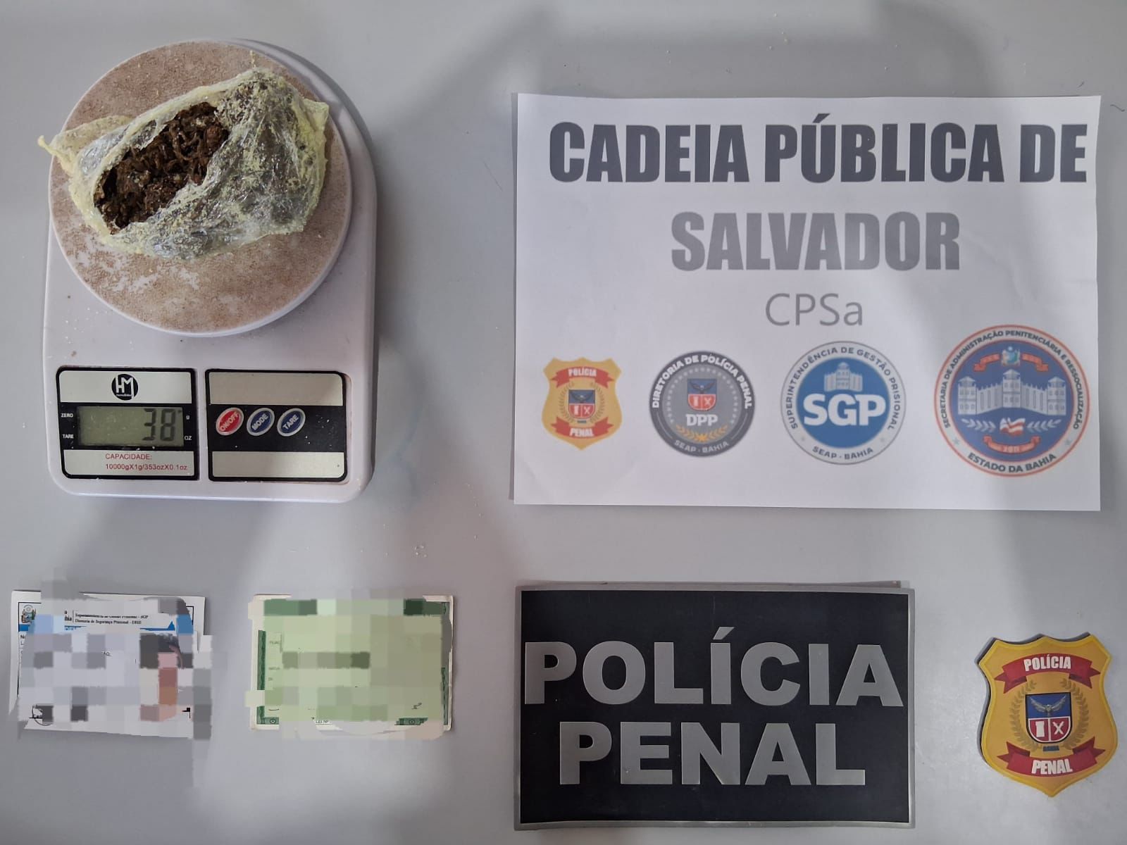 Capa: Mães de detentos são presas ao tentar entrar com drogas em presídio de Salvador