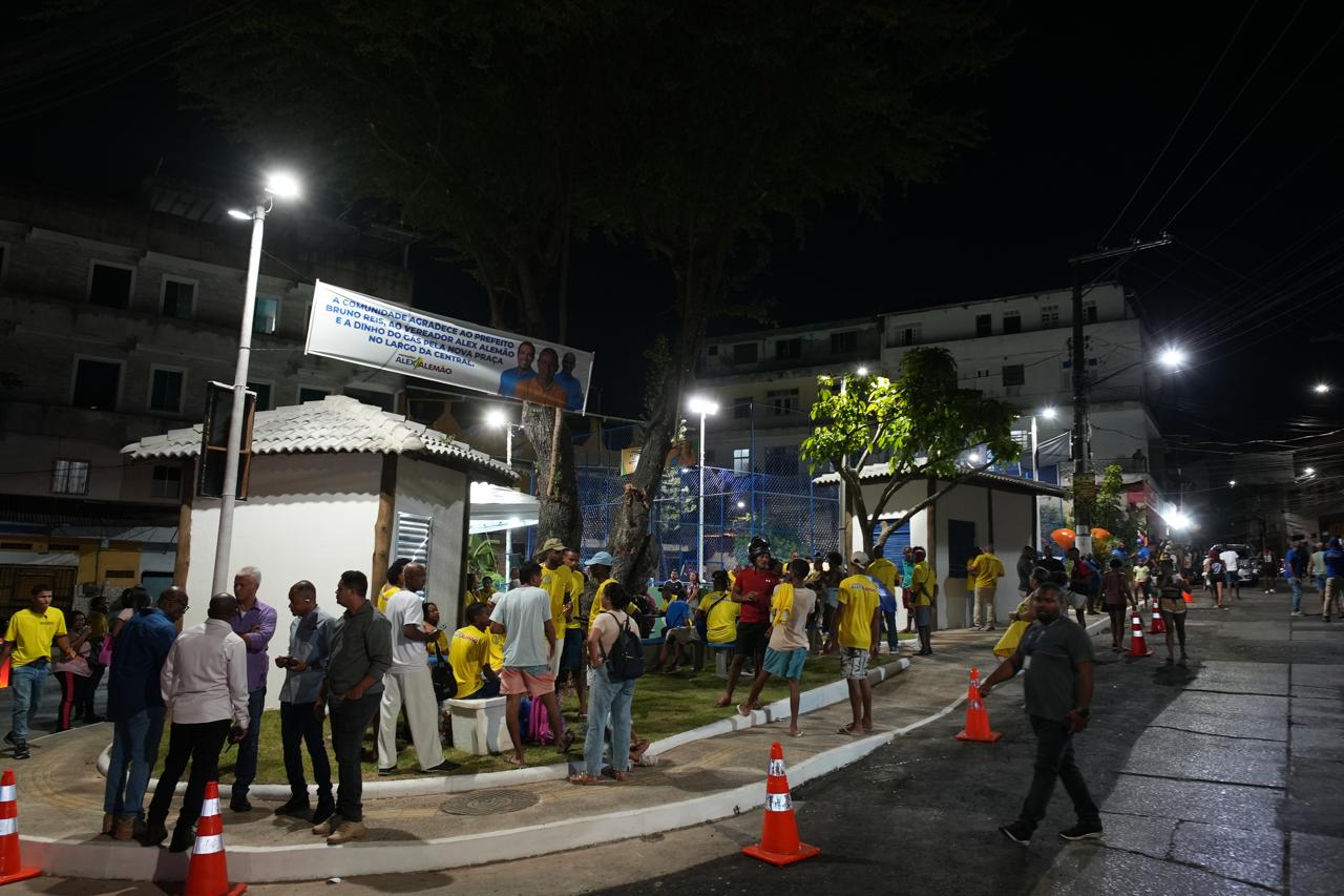 Capa: Prefeitura de Salvador entrega praça requalificada na Liberdade e amplia opções de lazer na cidade