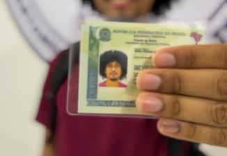 Capa: Carteira de Identidade Nacional será emitida gratuitamente na Ferreira Costa dos Barris