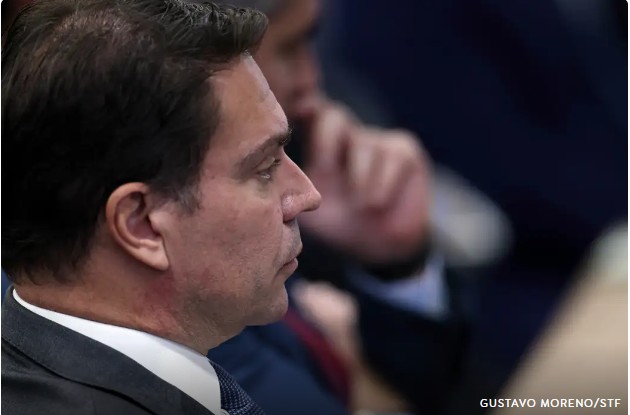 Capa: Alexandre Ramagem é preso pelo ICE nos Estados Unidos