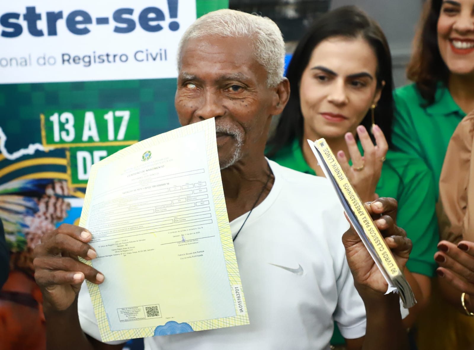 Capa: CadÚnico: certidões de nascimento, casamento e outros documentos podem ser expedidos até esta sexta (17)