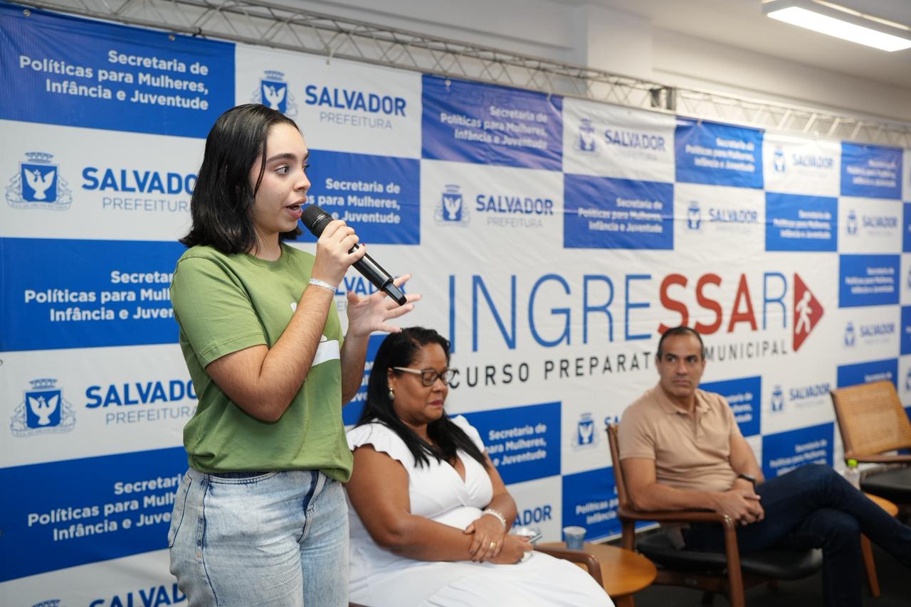 Capa: Prefeitura de Salvador lança IngreSSAr 2026 com 1 mil vagas em cursos preparatórios e período de aulas ampliado para cinco meses