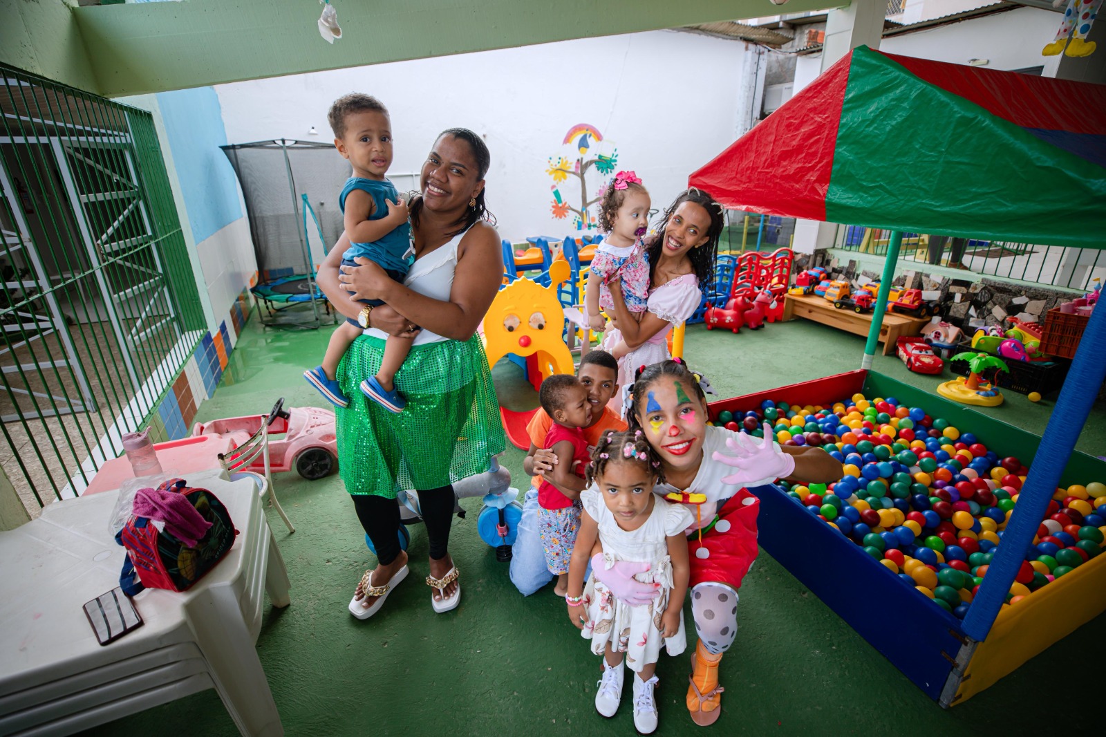 Capa: Dia D da Família na Escola mobiliza comunidade escolar da rede municipal de Lauro de Freitas neste sábado (16)