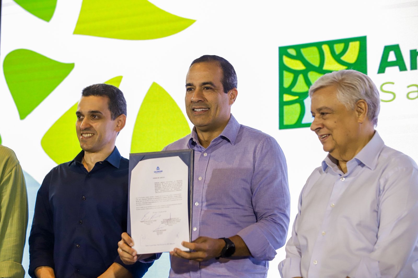 Capa: Prefeitura de Salvador anuncia implantação do segundo Viveiro de Restinga de Salvador e lança novos programas para ampliar áreas verdes