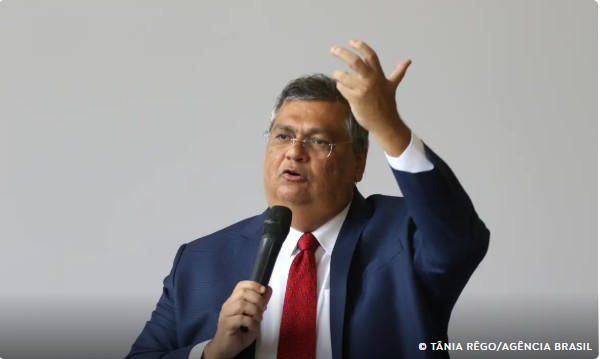 Capa: Dino bloqueia R$ 119 mi de Valdemar por suspeitas em emendas; maiores quantias foram enviadas à São Paulo e Bahia