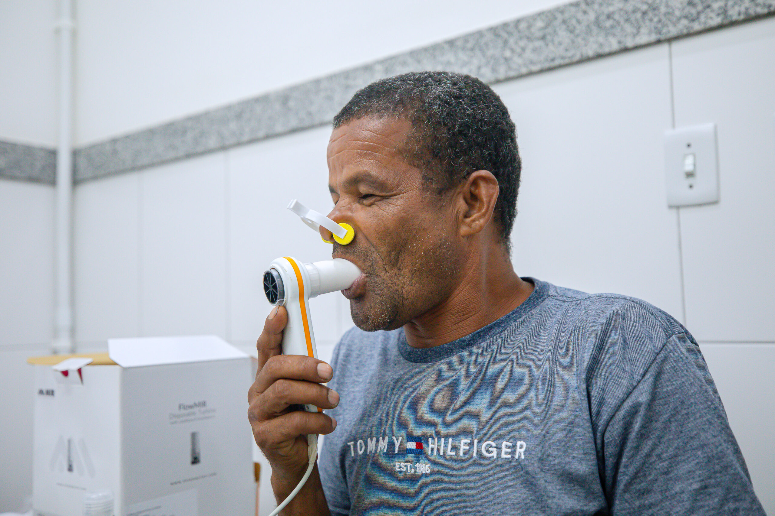 Capa: Prefeitura de Lauro de Freitas oferta exames de espirometria para pacientes da rede pública