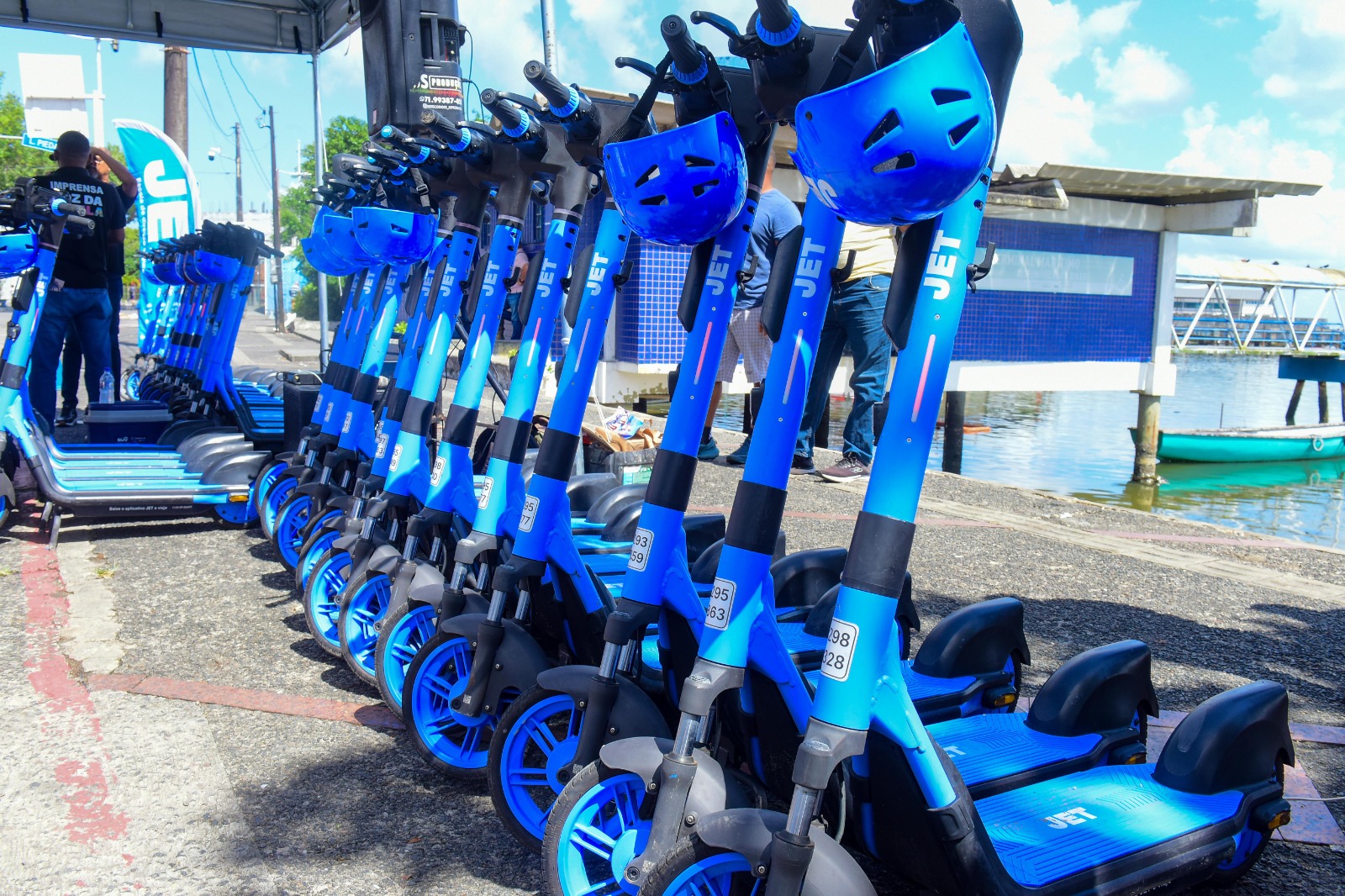 Capa: Patinetes elétricos completam um ano de operação em Salvador; são mais de 500 mil viagens realizadas