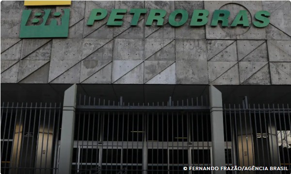 Capa: Petrobras anuncia descoberta de petróleo na Foz do Amazonas