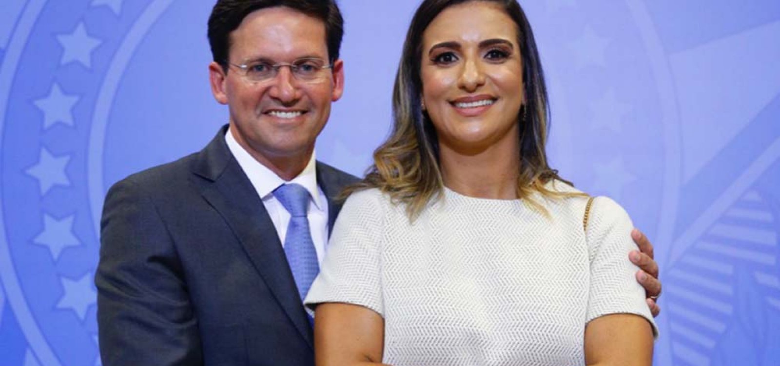 Capa: Deputada Roberta Roma sofre infarto durante agenda de campanha em Cruz das Almas