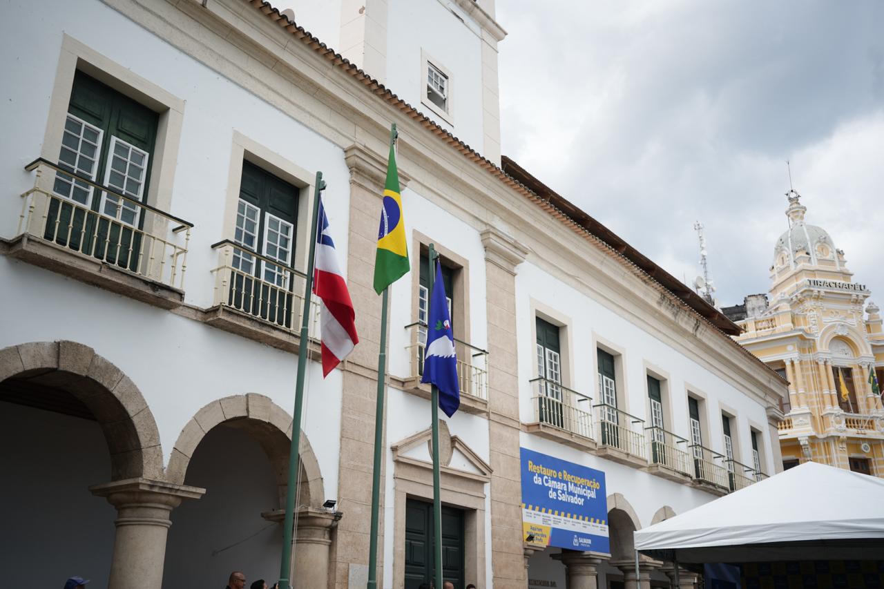 Capa: Com investimento de R$ 18 mi, Prefeitura de Salvador inicia restauração da Câmara Municipal; prédio abrigará novo memorial